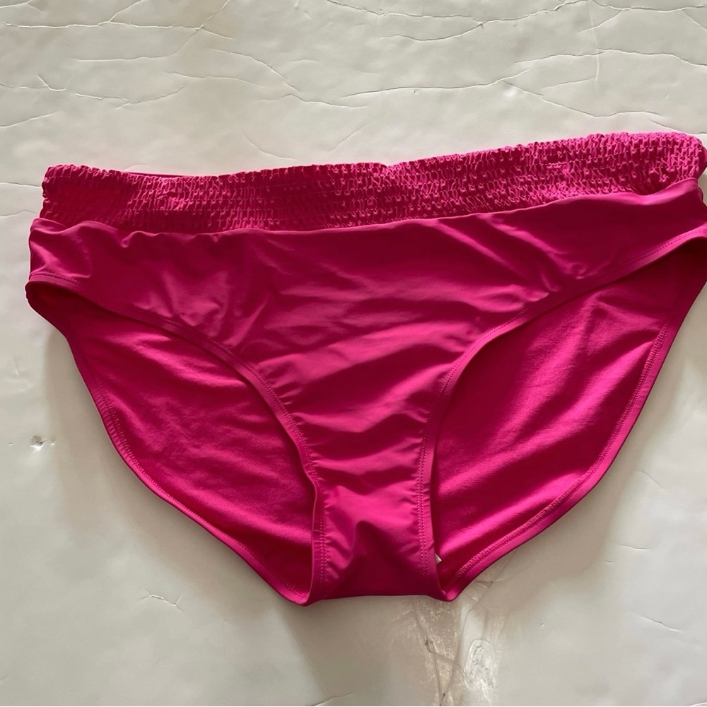 Time and Tru Hot Pink Scallop Design Swim Bottoms